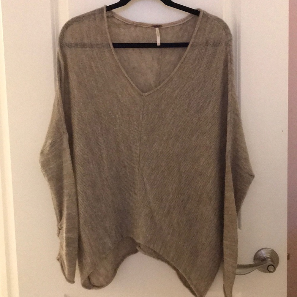 FREE PEOPLE TAN OVERSIZED KNIT SWEATER